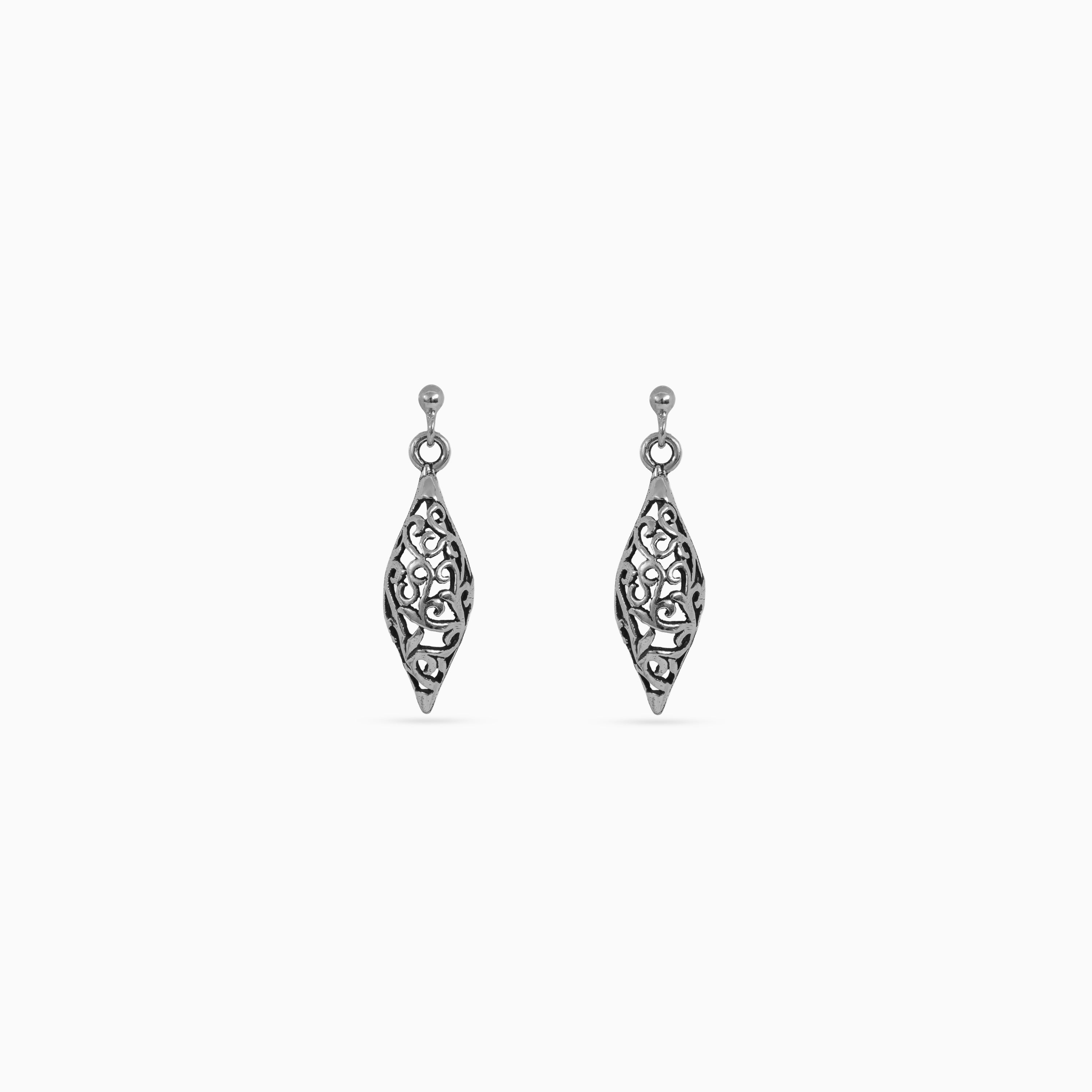 925 silver filigree leaf drop earrings, scrollwork, 3 × 0.7 cm