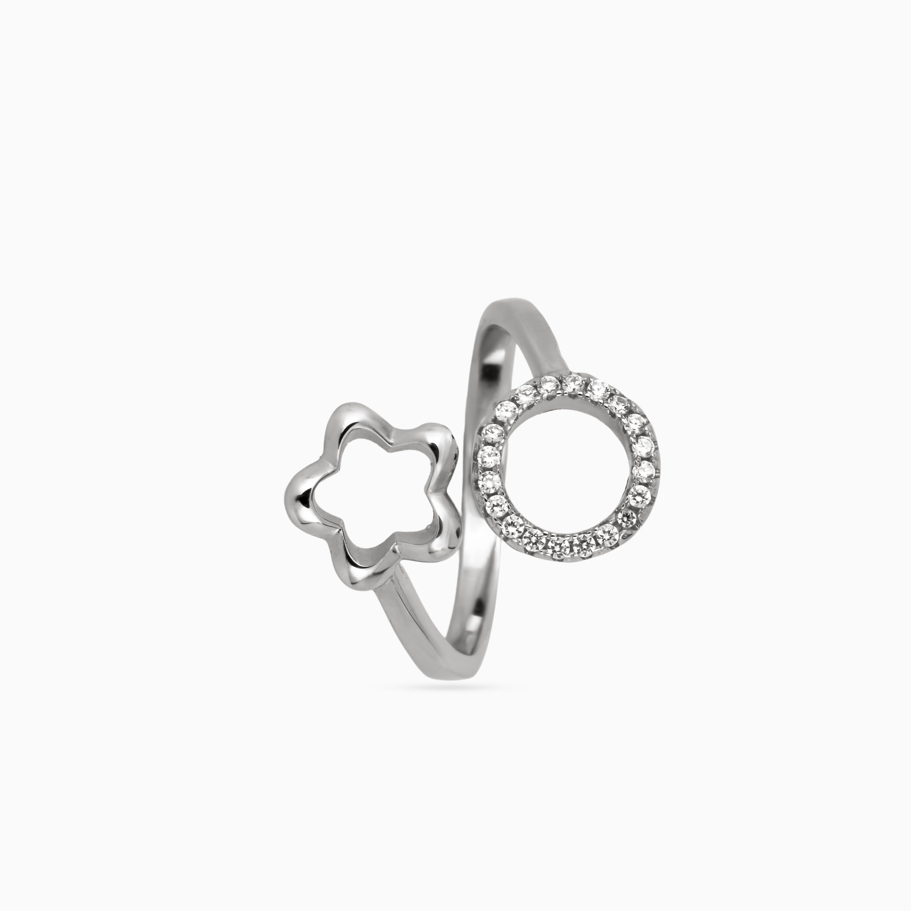 Outline Bloom & Pavé Halo Ring