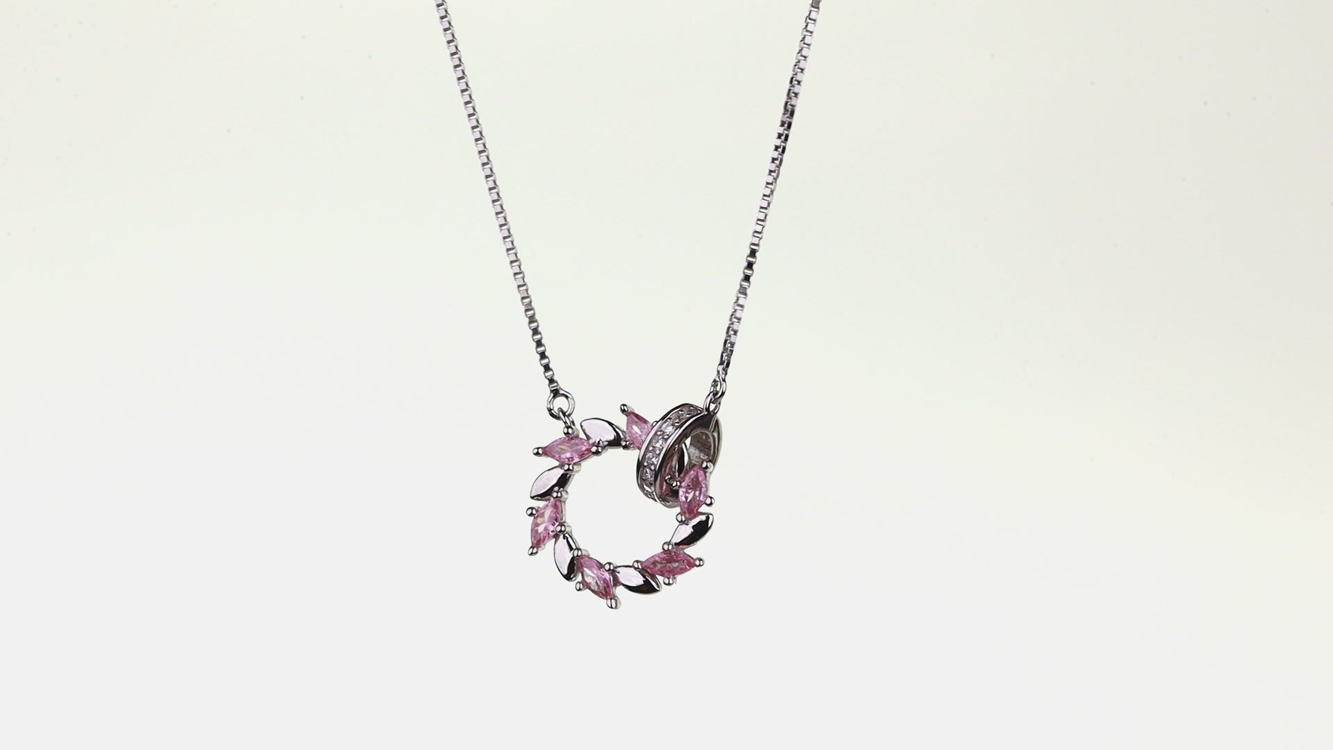 Rosy Laurel Spinner Necklace