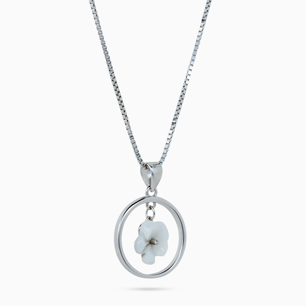Bloom Circle Pendant Necklace