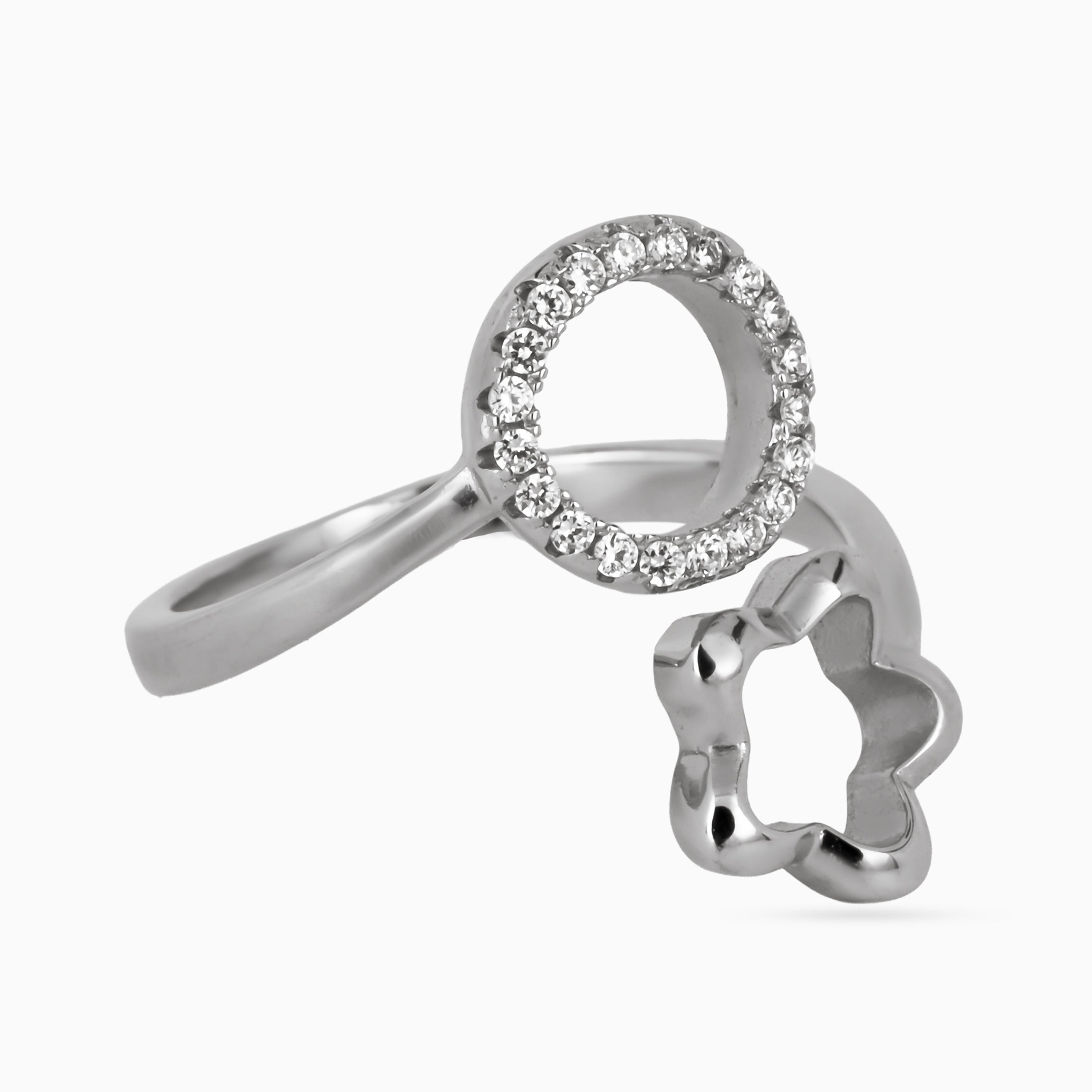 Outline Bloom & Pavé Halo Ring