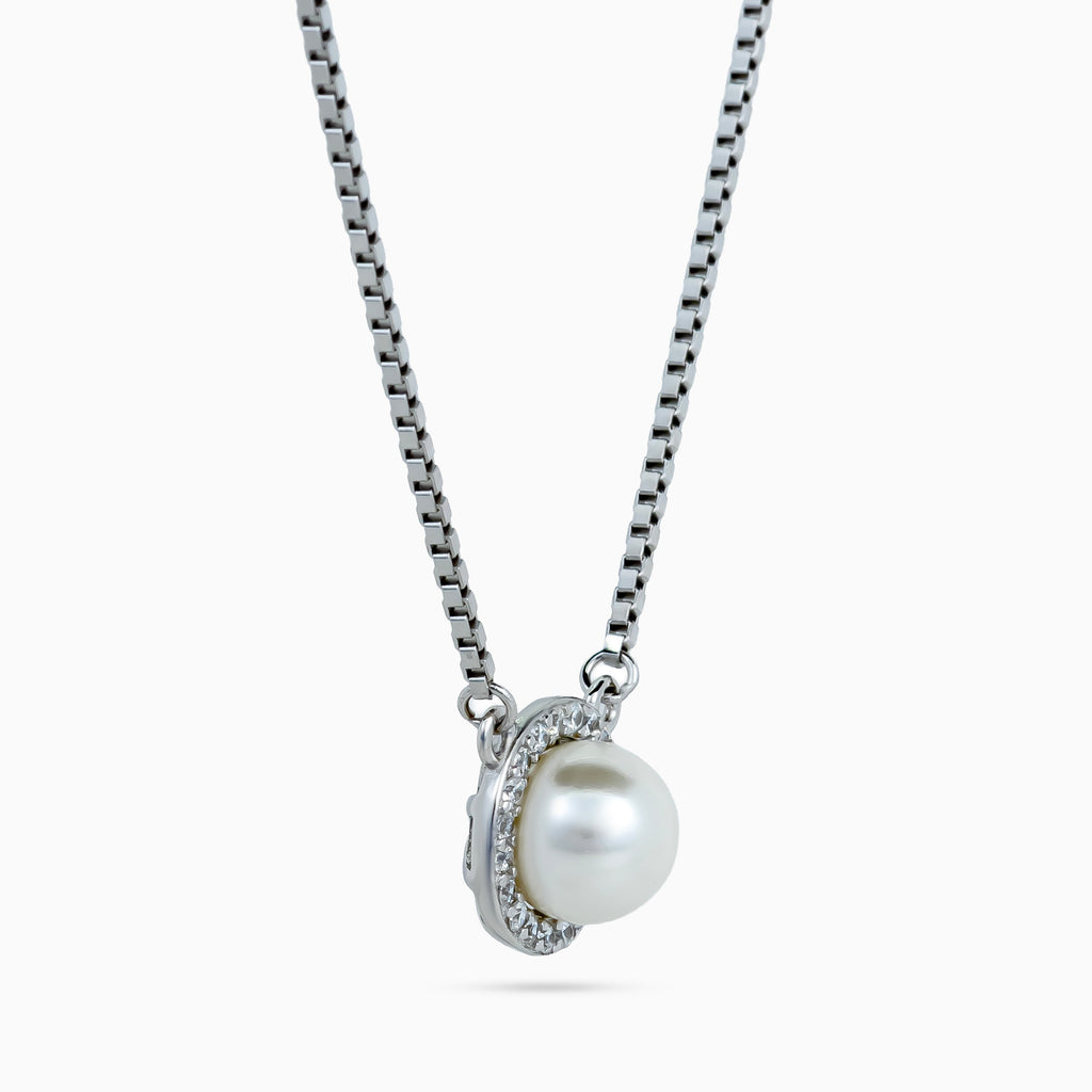Pearl Halo Medallion Necklace