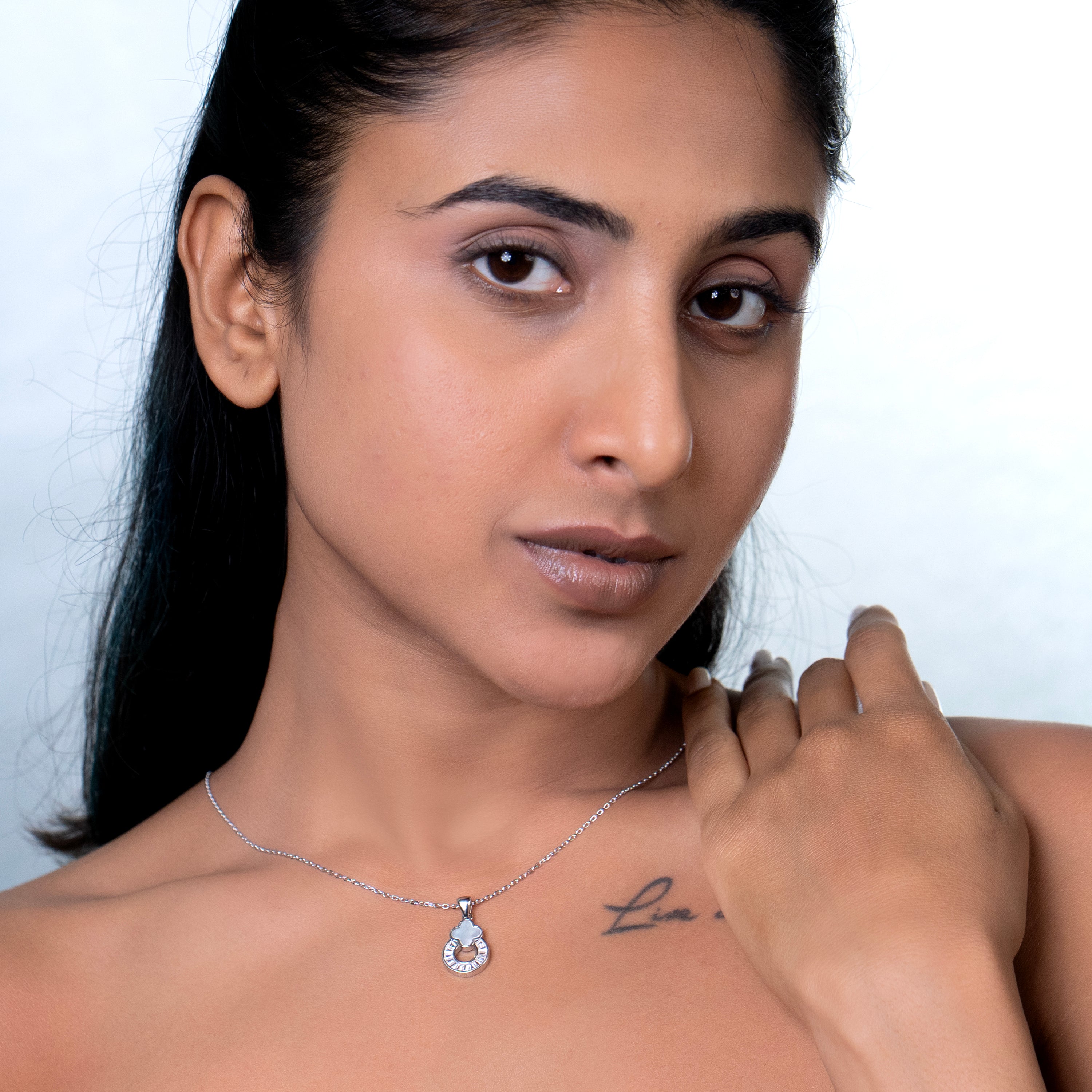 Opaline Clover Baguette Pendant