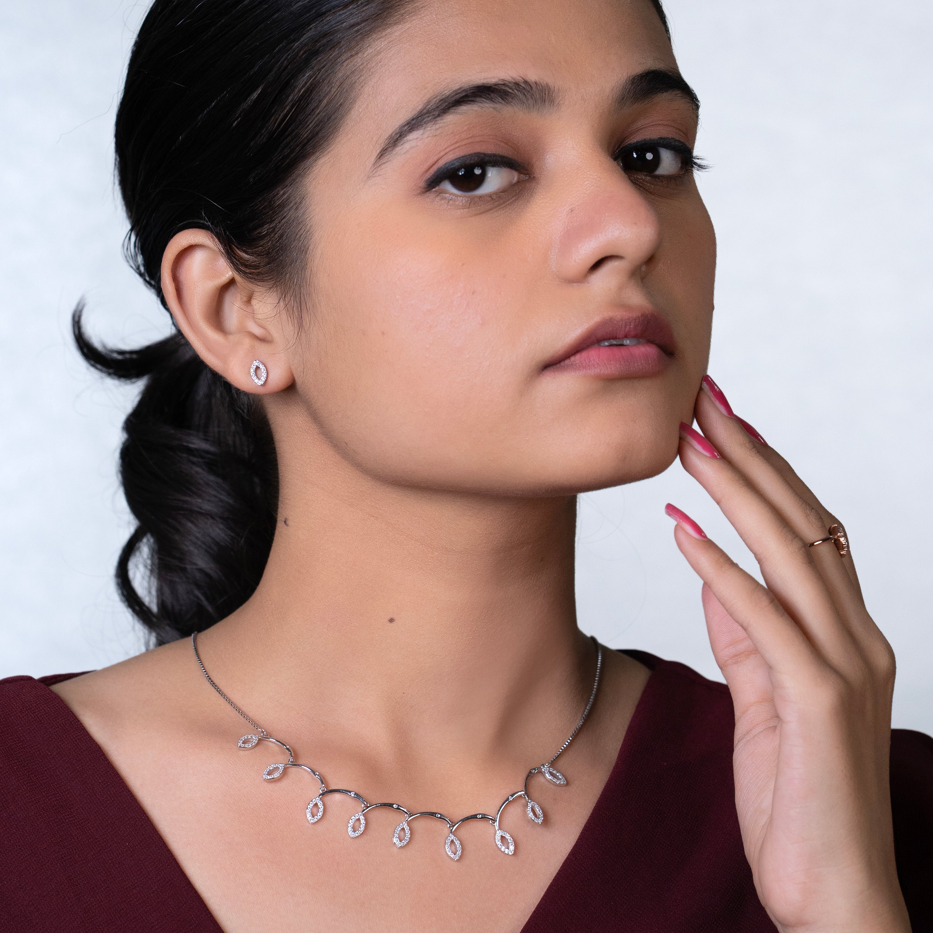 Vine Marquise Festive Set