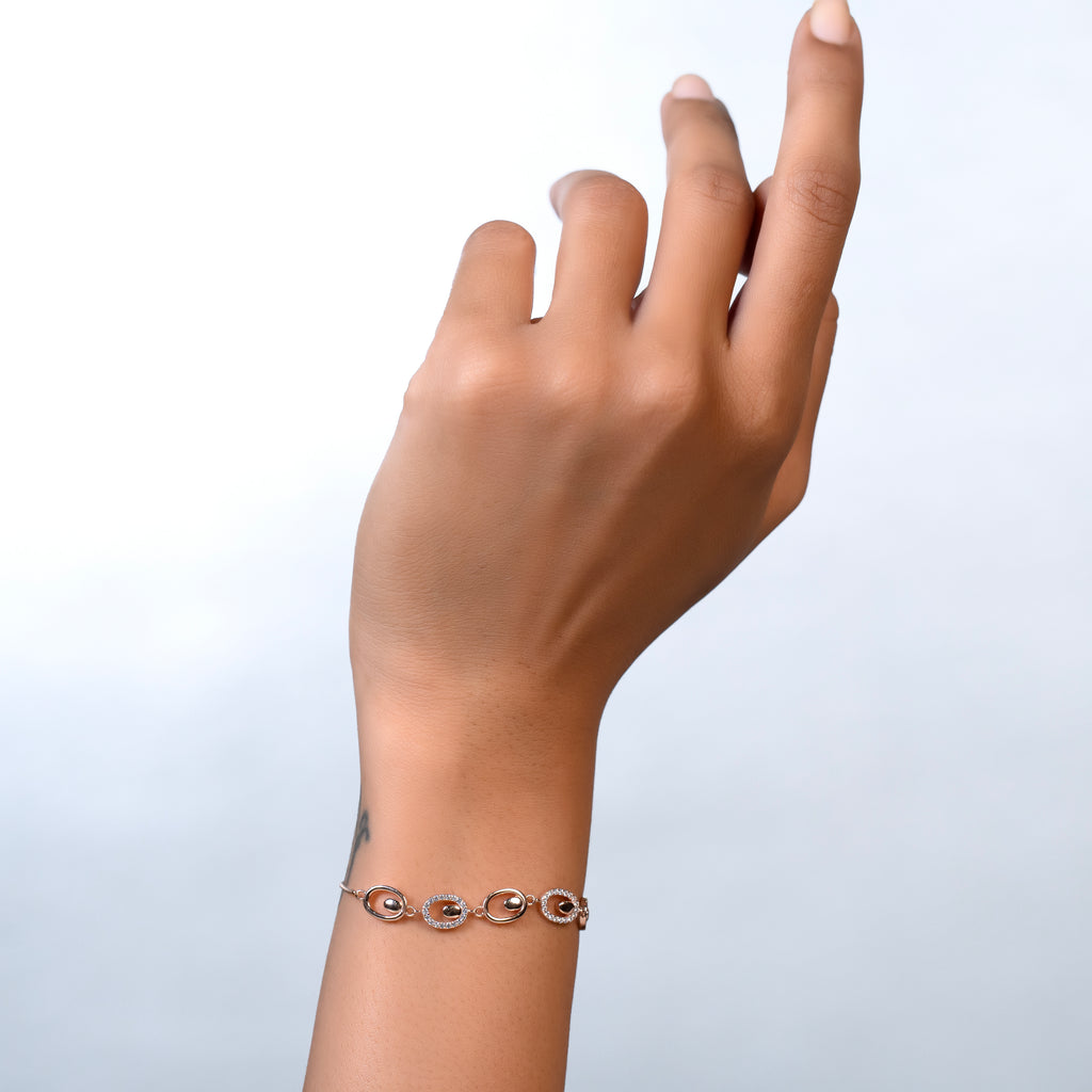 Pavé Oval Orbit Bracelet