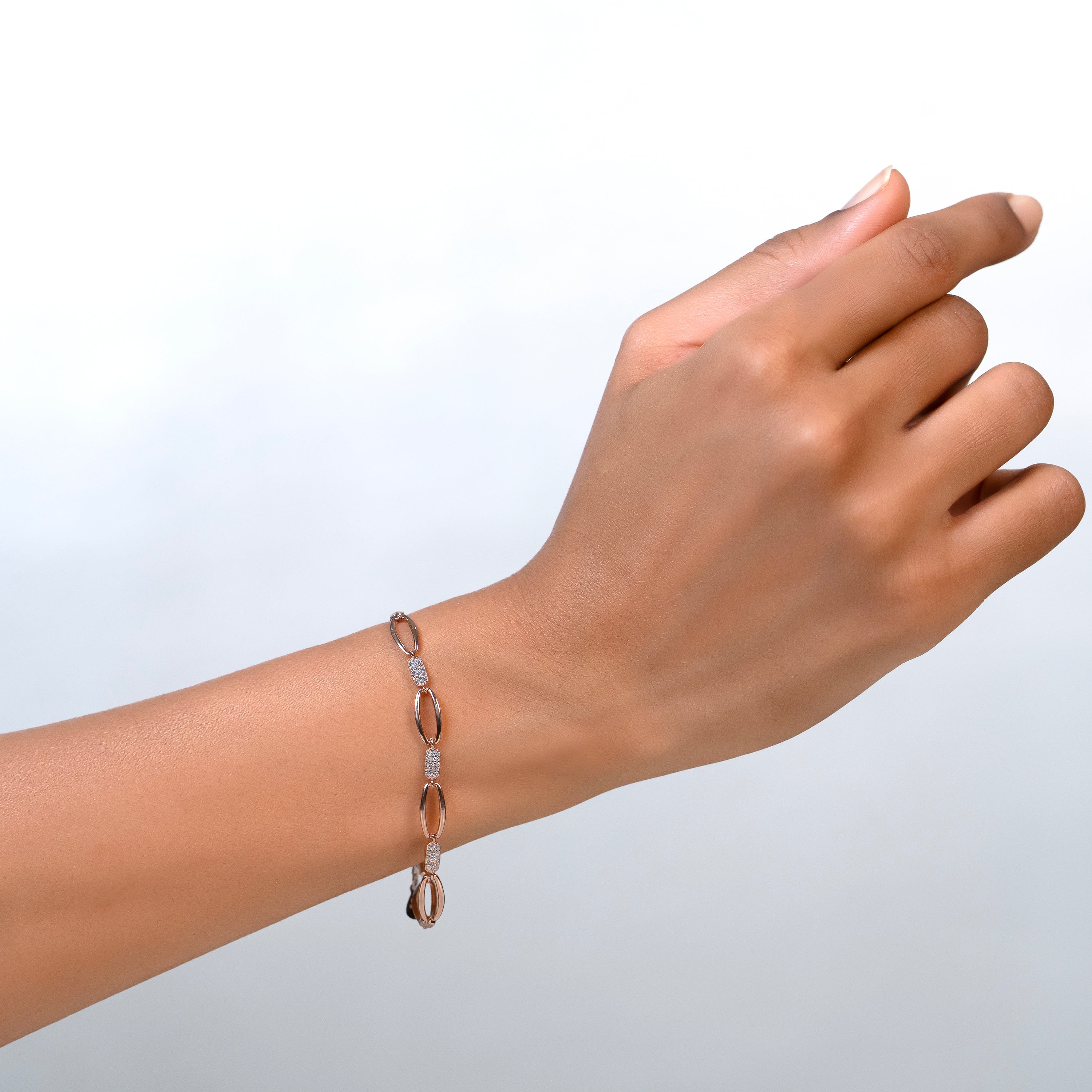 Rose Gold Oval Link Bracelet