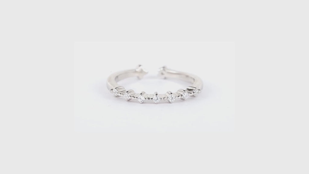 Petite Tiara Band Ring