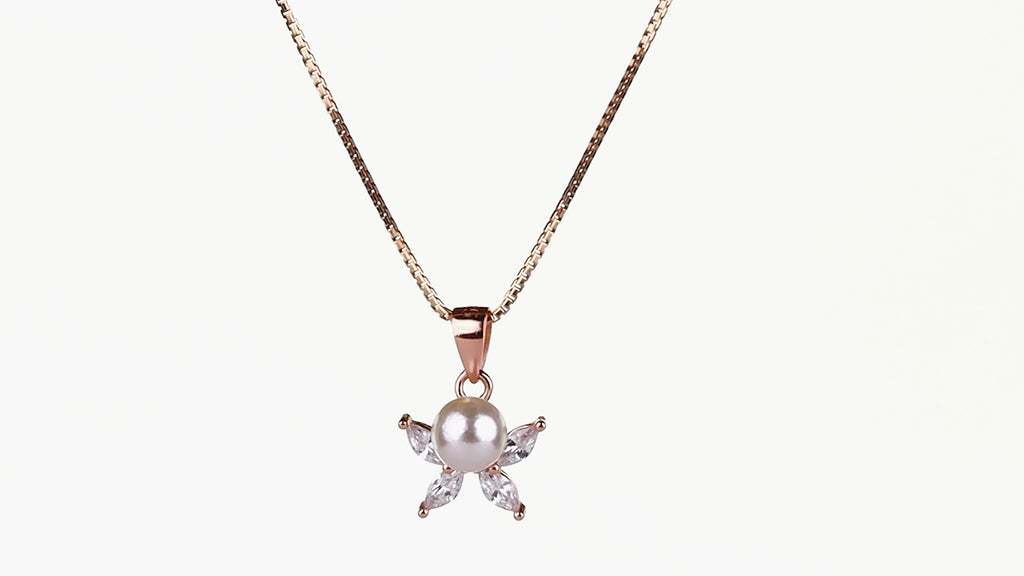 Pearl Bloom Necklace